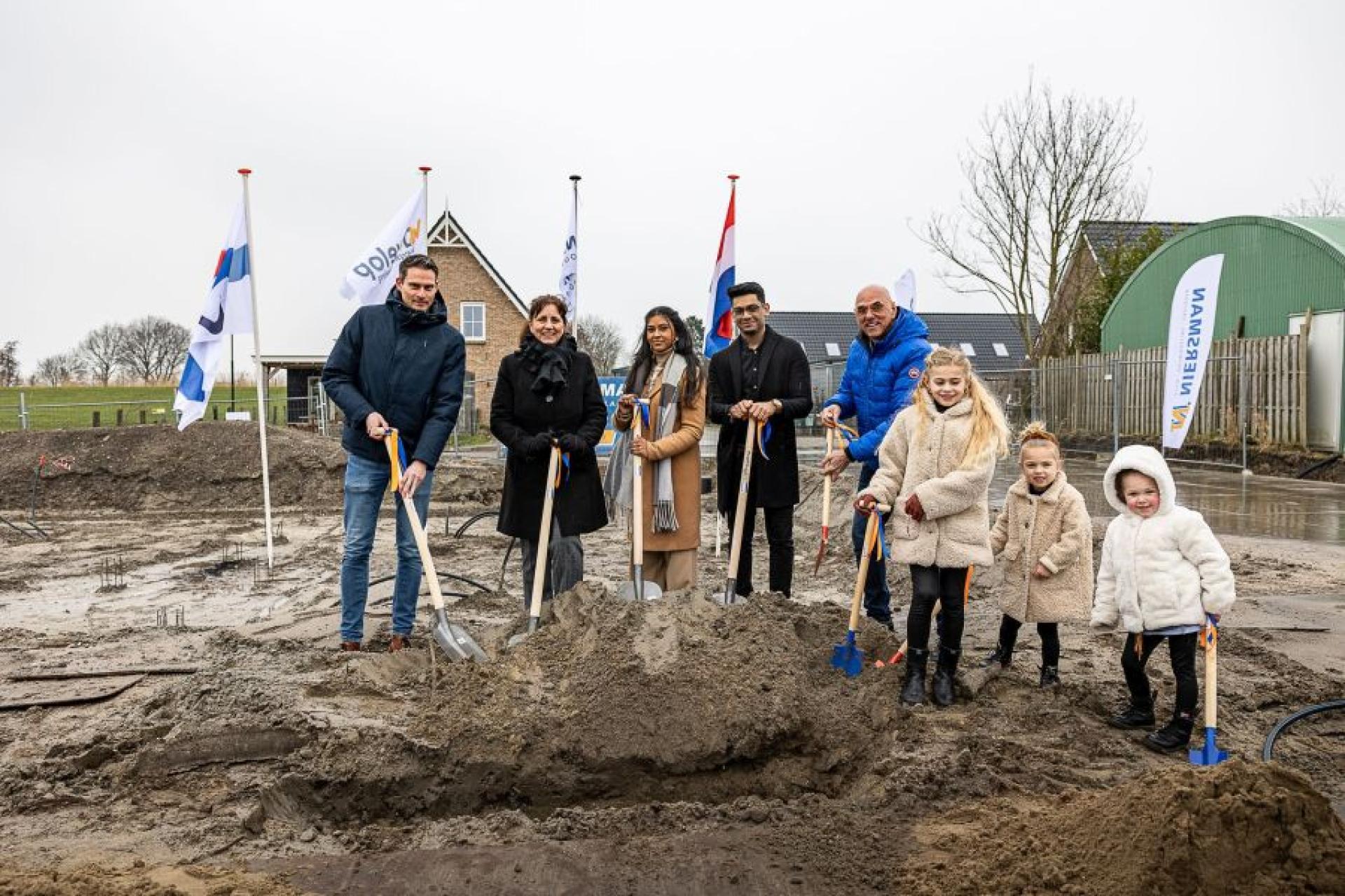 Start bouw duurzame woningen De Westeinder in Stompwijk
